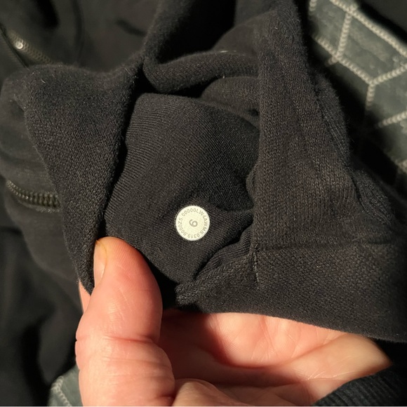 Scuba - Picture 3 of 3